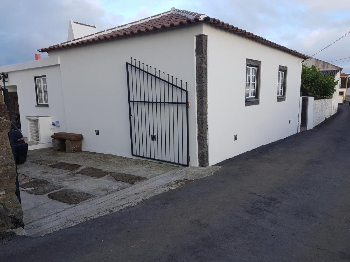 Golden House Villa Angra do Heroismo Exterior photo