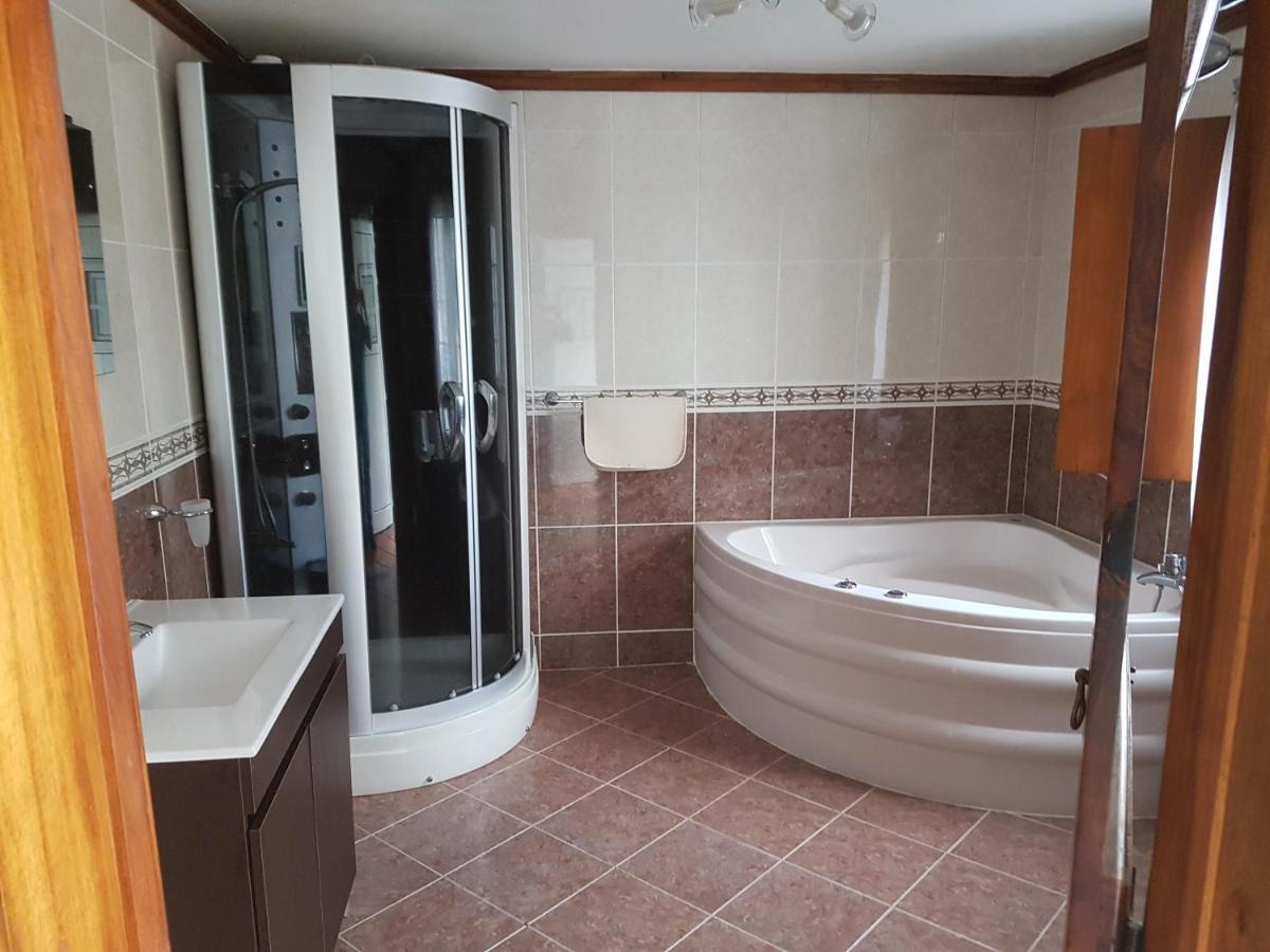 Golden House Villa Angra do Heroismo Exterior photo