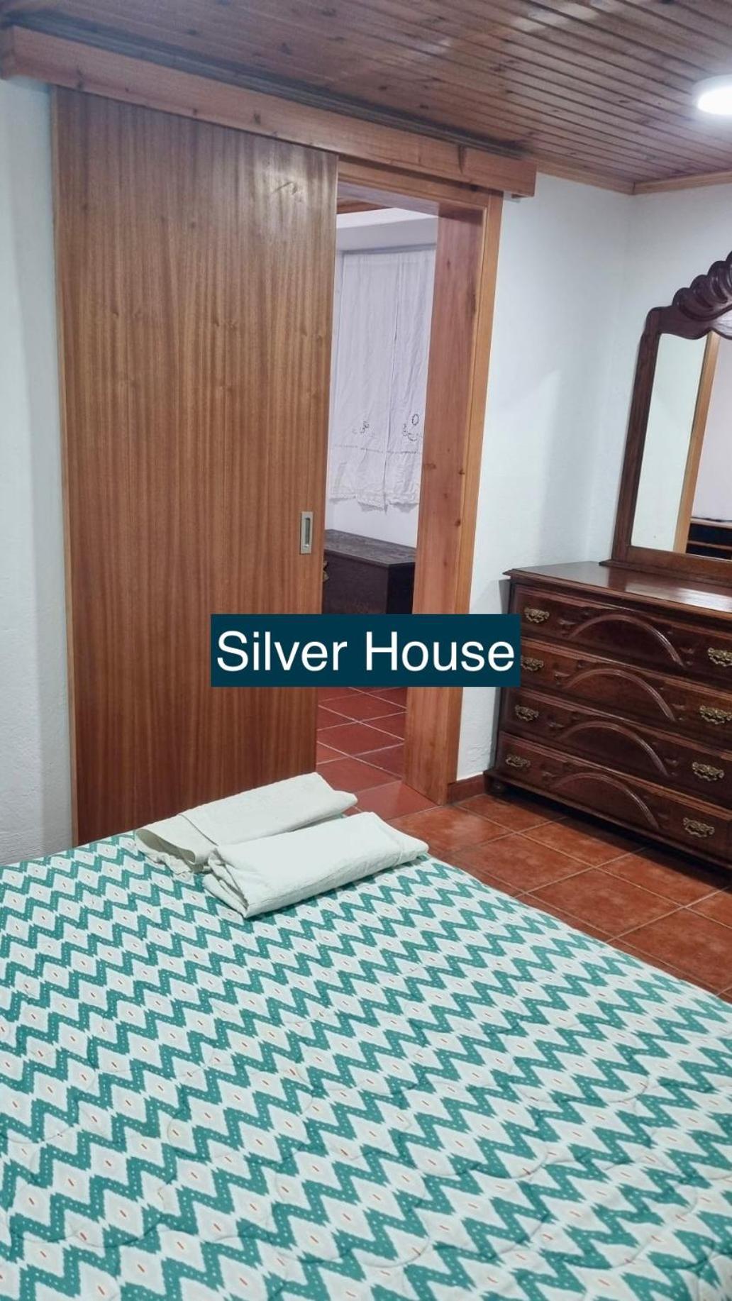 Golden House Villa Angra do Heroismo Exterior photo
