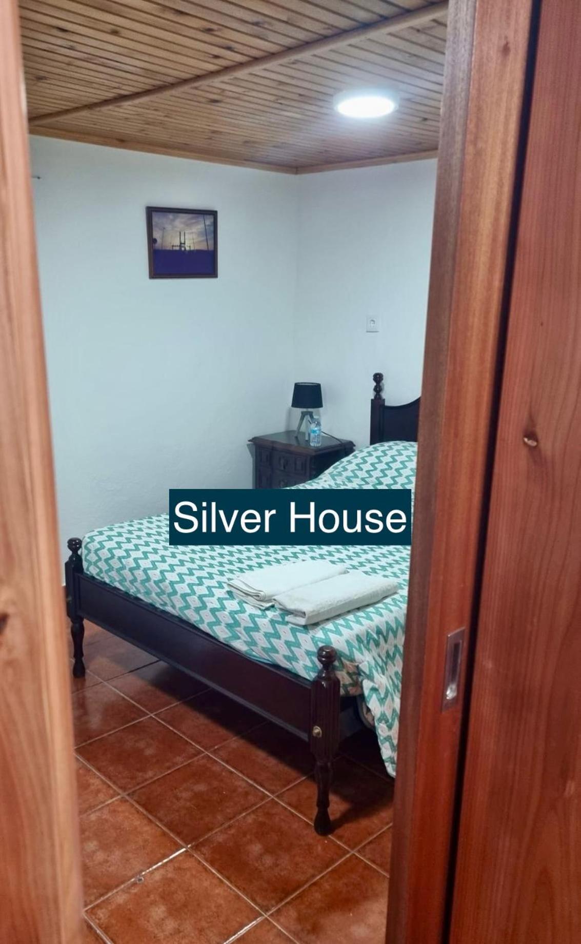 Golden House Villa Angra do Heroismo Exterior photo